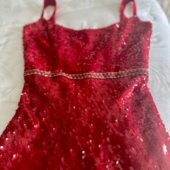 Markarian Moda Operandi Exclusive Sequined Midi Dress - Picture 7 of 14